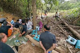 观众向场内大量投掷饮料瓶等杂物处理判定区别在于“重要伤害”